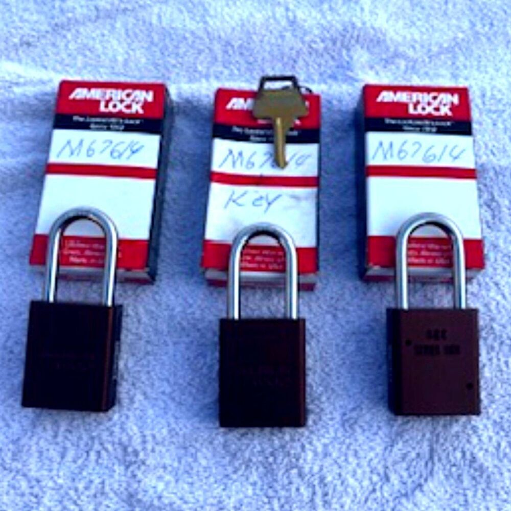 American Lock {3} Pack Padlocks With 1 1/2" Solid Aluminum Body 1 1/2" Shackle